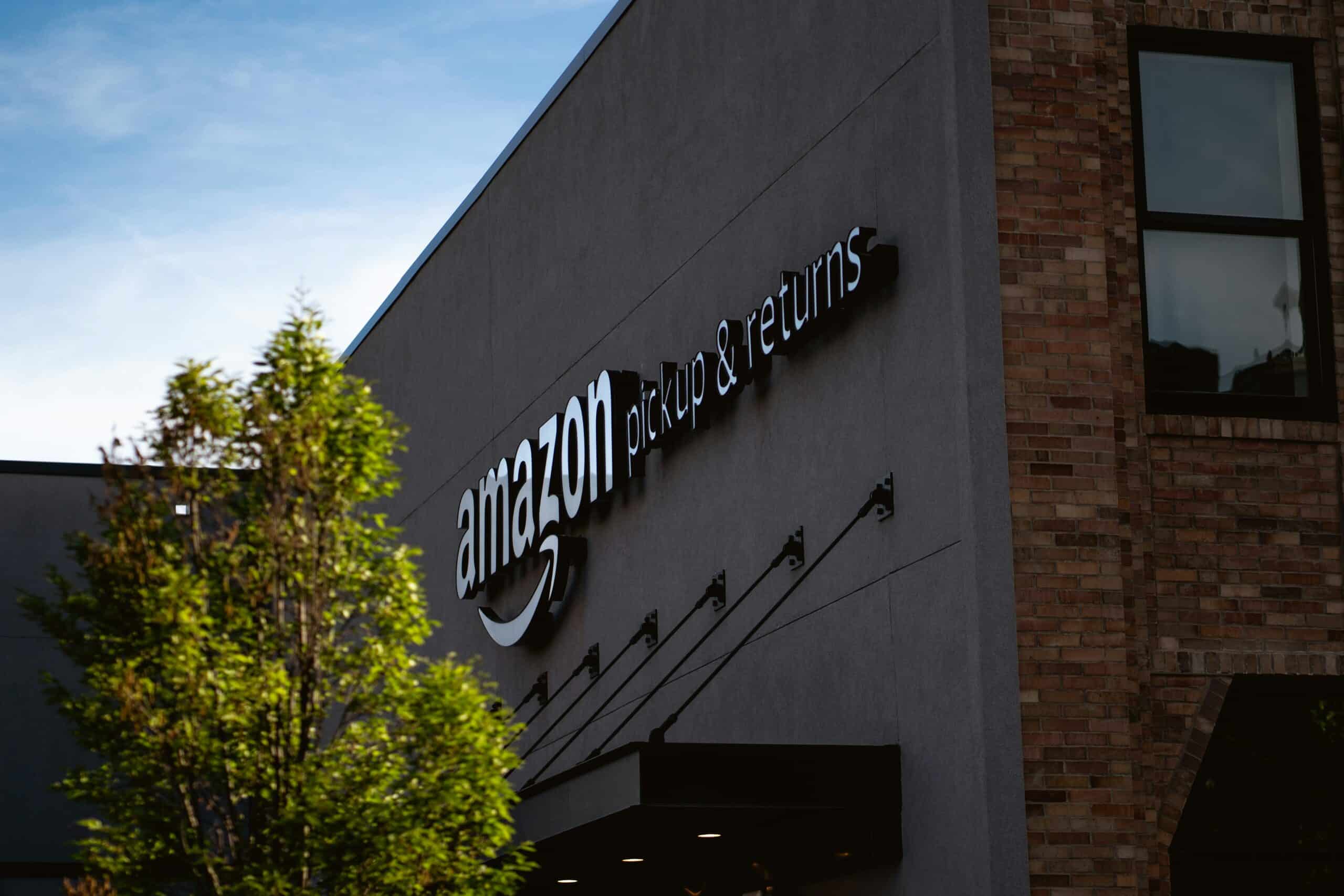 Amazon sued for allegedly pocketing tariff refunds owed to customers | ©Image Credit: Unsplash / Dmitry Kropachev