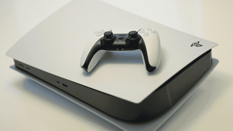 Lawsuit claims Sony monopolized the PlayStation Store and caused users to overpay for digital games | ©Image Credit: Unsplash / Kerde Severin