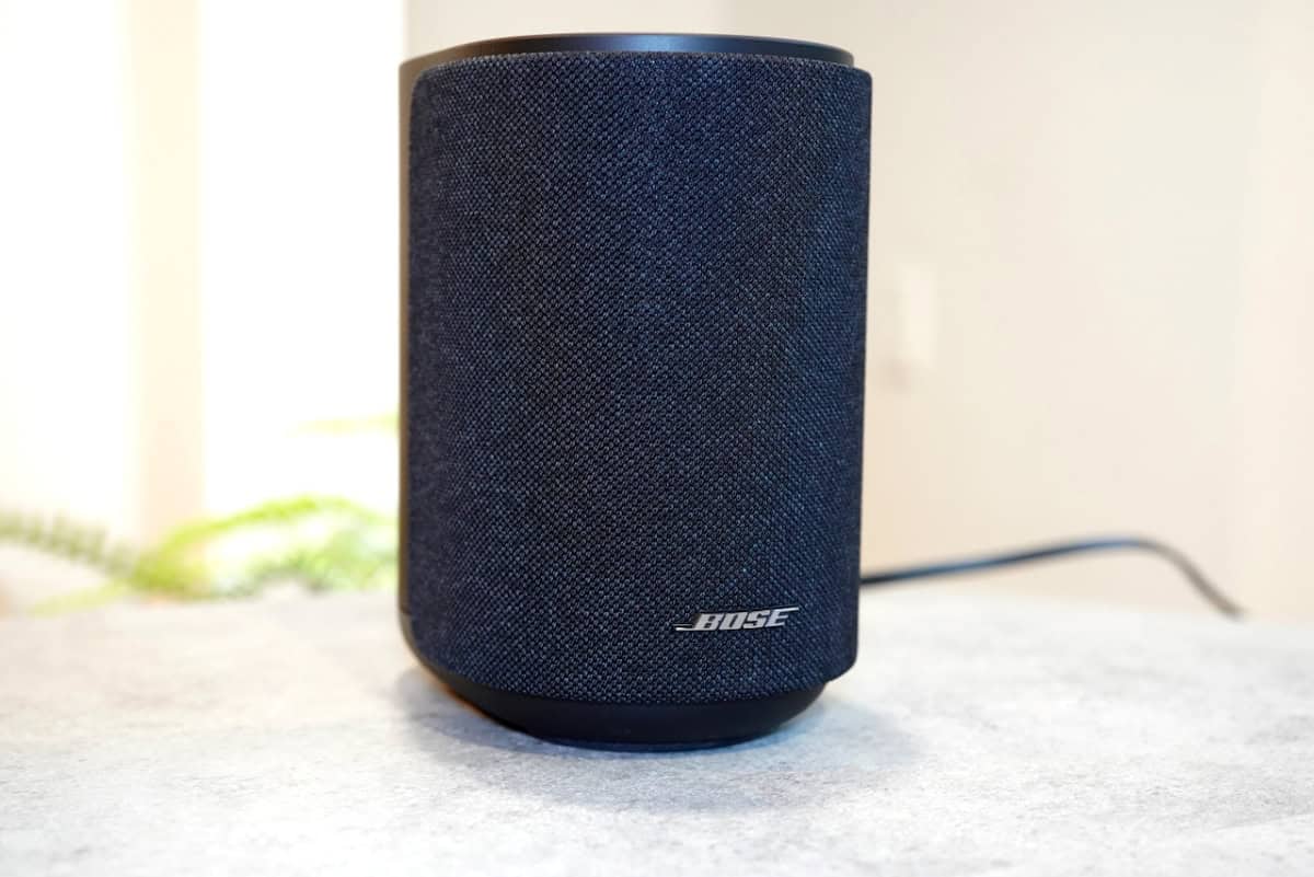 Bose Lifestyle Ultra Speaker review: Bose takes on Sonos 3 The Bose Lifestyle Ultra Speaker weighs 3.66 pounds, stands about 7 inches tall, and uses a three-driver design | ©Image Credit: GEEKSPIN