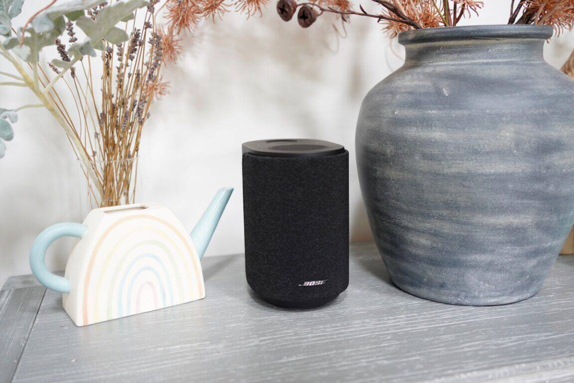 Bose Lifestyle Ultra Speaker review: Bose takes on Sonos 2 The Bose Lifestyle Ultra Speaker looks portable, but it is not: it is tethered to the wall, and the upside is that it sounds more powerful, fuller, and more substantial than a typical battery-powered speaker this size | ©Image Credit: GEEKSPIN