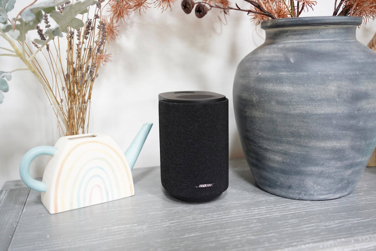 Bose Lifestyle Ultra Speaker review: Bose takes on Sonos 7 The Bose Lifestyle Ultra Speaker looks portable, but it is not: it is tethered to the wall, and the upside is that it sounds more powerful, fuller, and more substantial than a typical battery-powered speaker this size | ©Image Credit: GEEKSPIN