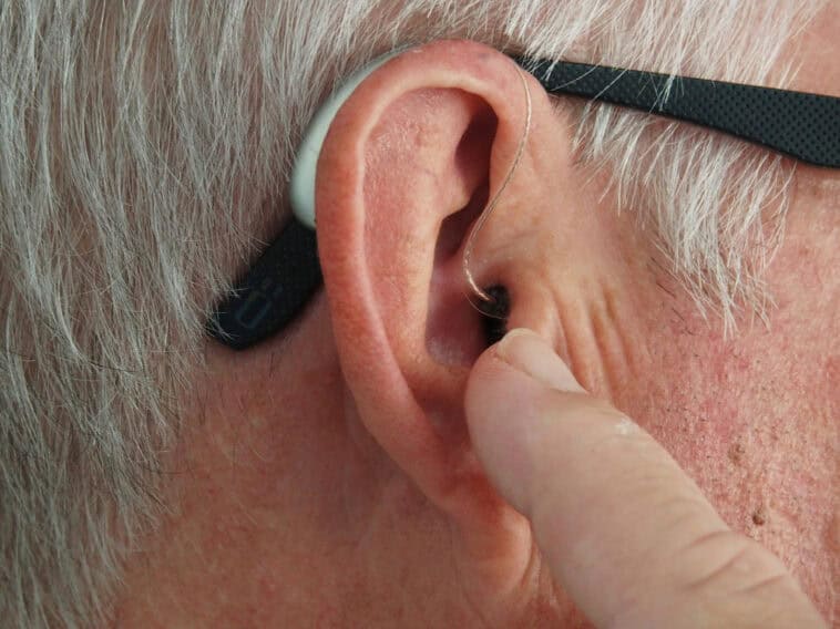 Experts say scammers are exploiting the boom in over-the-counter hearing aids by selling cheap devices that may not work at all | ©Image Credit: Unsplash / Mark Paton