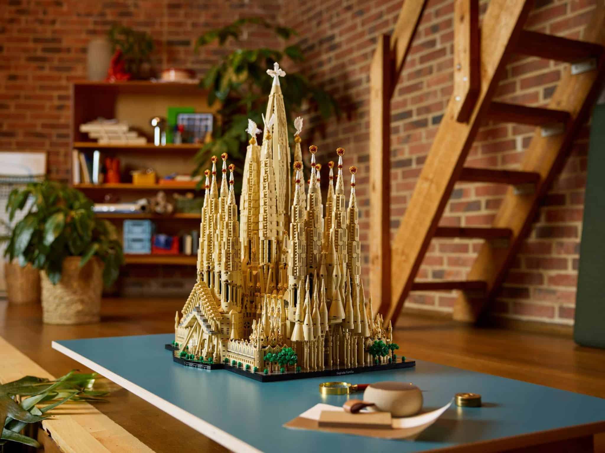 LEGO Sagrada Familia Complete Build ©Image Credit: LEGO