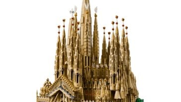 LEGO Sagrada Familia ©Image Credit: LEGO