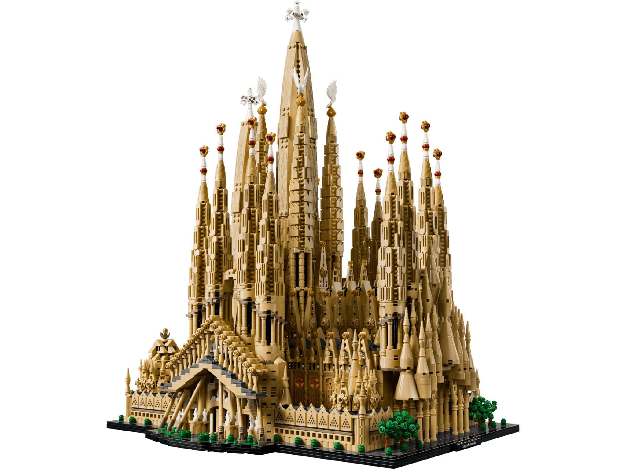LEGO Sagrada Familia ©Image Credit: LEGO