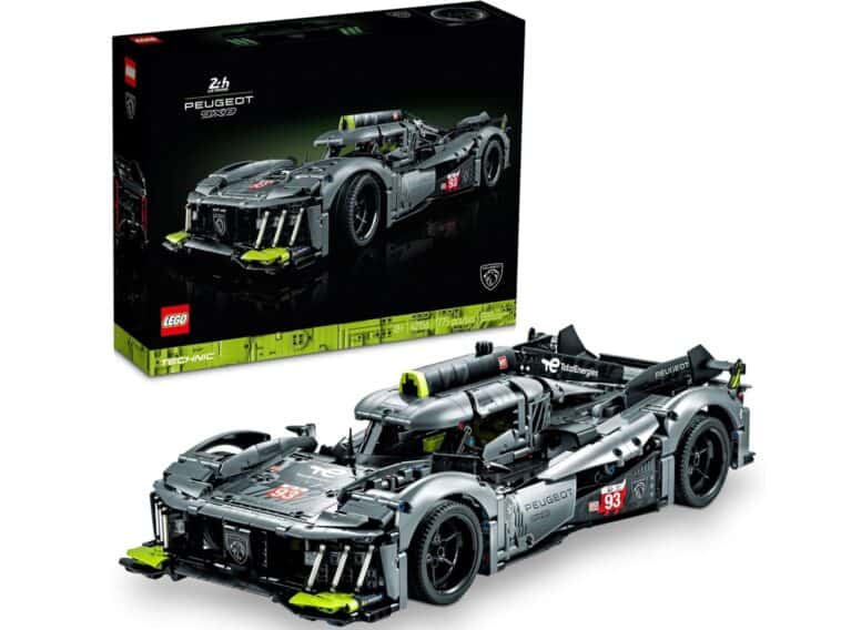 LEGO Technic PEUGEOT 9X8 24H Le Mans Hybrid Hypercar ©Image Credit: LEGO