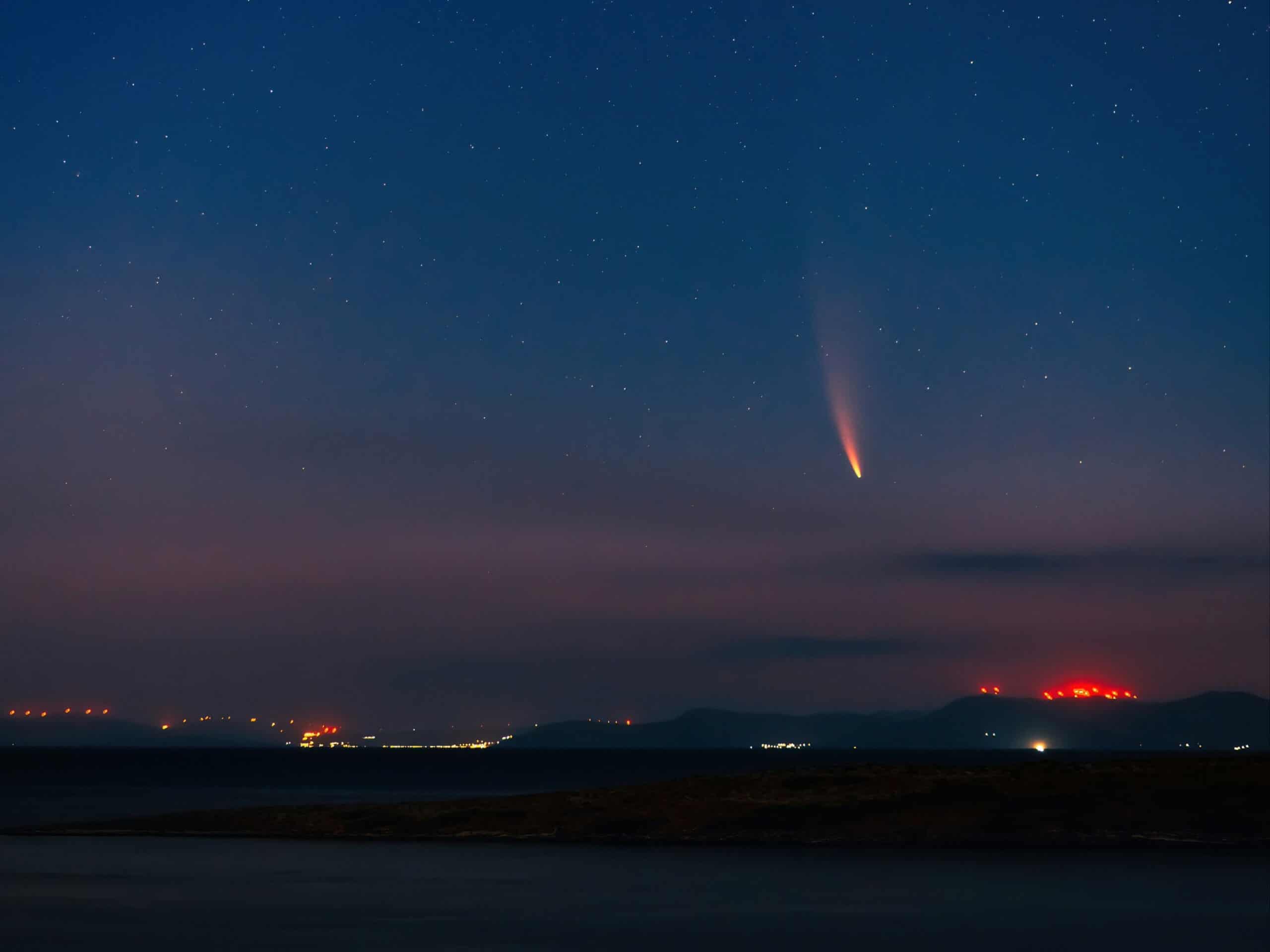 NASA says a 5-foot meteor caused the massive sonic boom heard across the Northeast on Saturday | ©Image Credit: Unsplash / Tasos Mansour