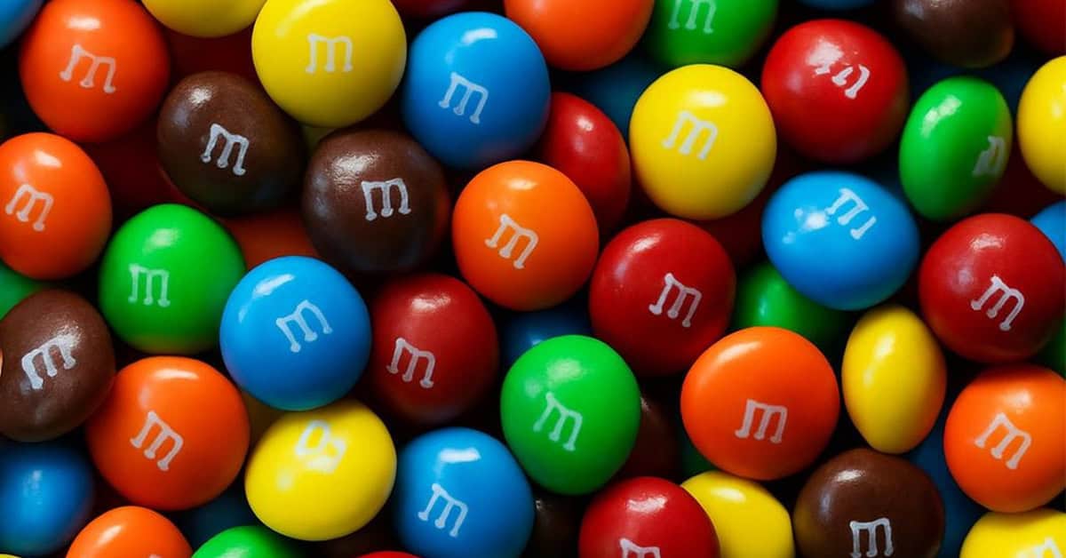 M&M’s launches dye-free candy in August, but two iconic colors won’t be part of the new lineup. | ©Image Credit: Yann Rimaz / Pexels