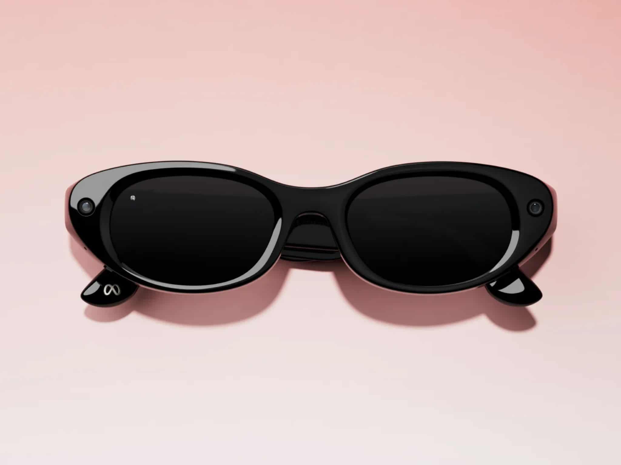 Meta Glasses Kylie Jenner Edition ©Image Credit: Meta
