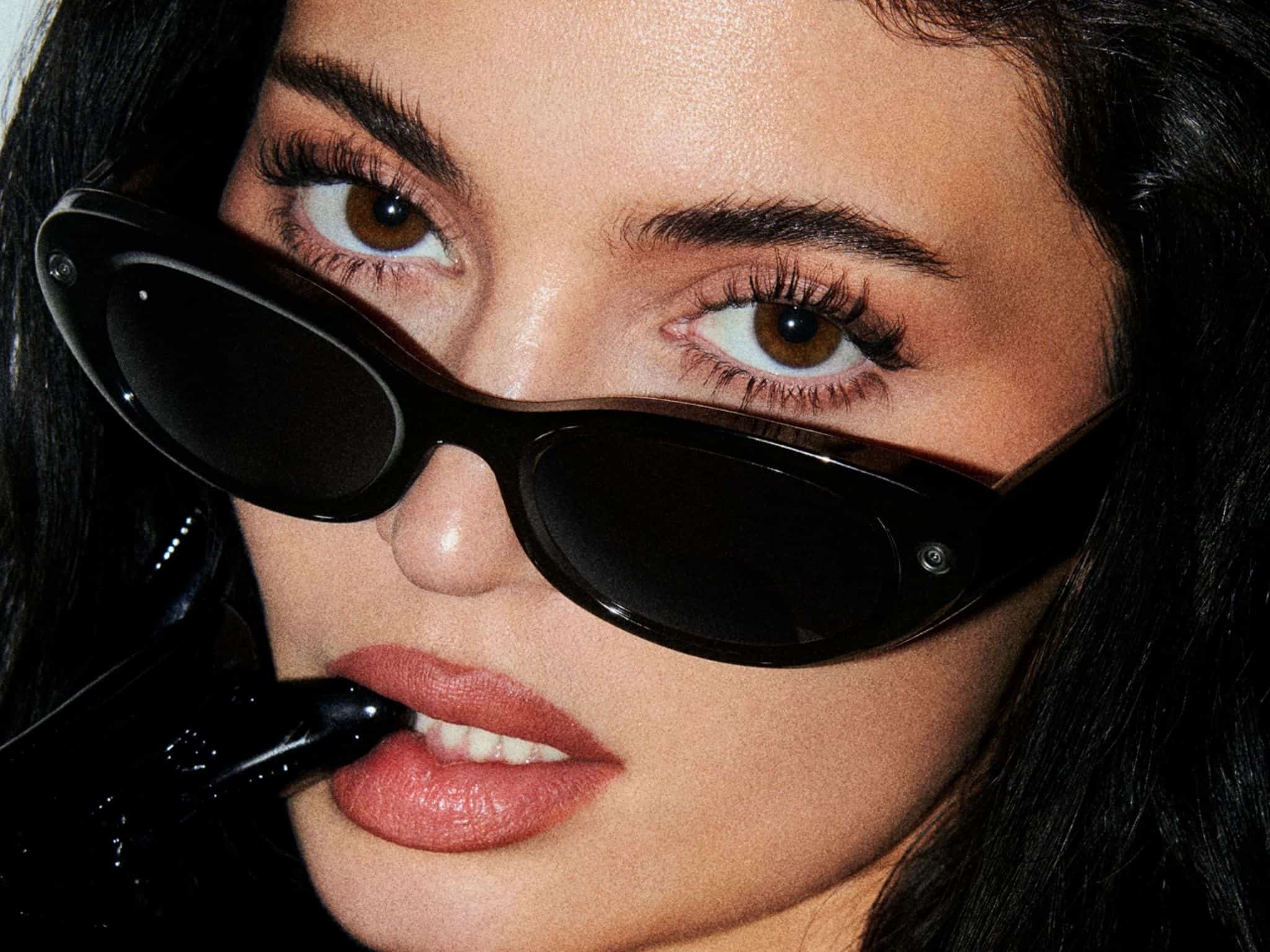 Meta Glasses on Kylie Jenner ©Image Credit: Meta