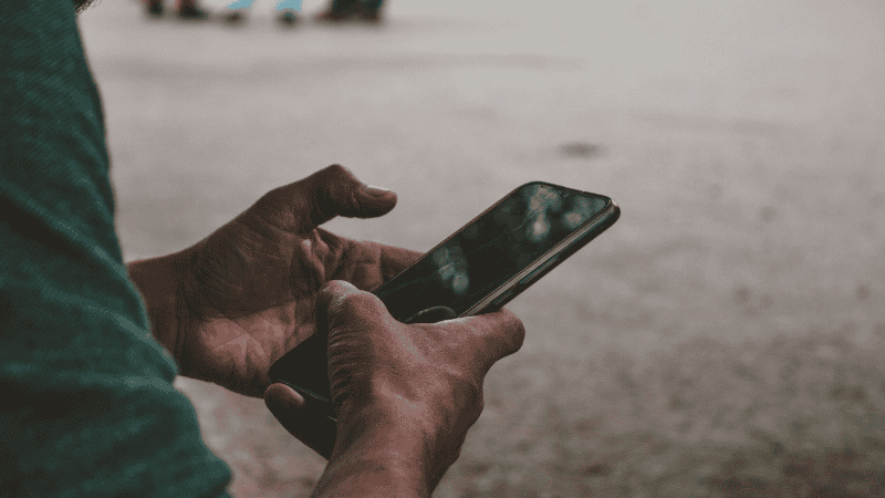 Phone theft in London has dropped sharply after Apple and the Met Police worked together to make stolen iPhones much harder to resell | ©Image Credit: Unsplash / Kamal Uddin