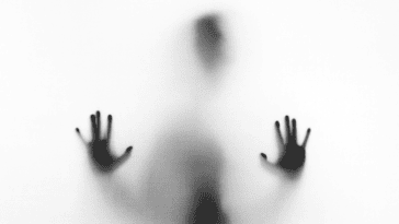 A psychologist says three brain-based triggers explain most ghost encounters without ruling out the supernatural | | ©Image Credit: Unsplash / Stefano Pollio