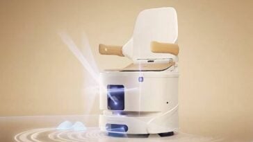 A Chinese company built a self-driving toilet that navigates to users who cannot reach a bathroom | ©Image Credit: Yueban
