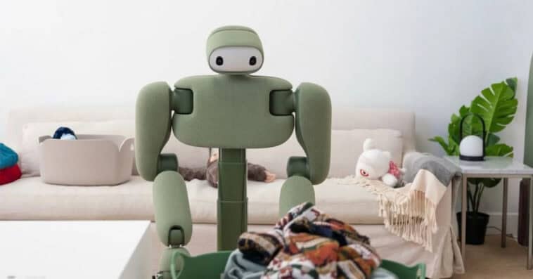 New $8K home robot can fold laundry and make beds 1 Weave Robotics' Isaac 1 is designed to fold laundry, make beds, and tidy homes with minimal human assistance. | ©Image Credit: Weave Robotics