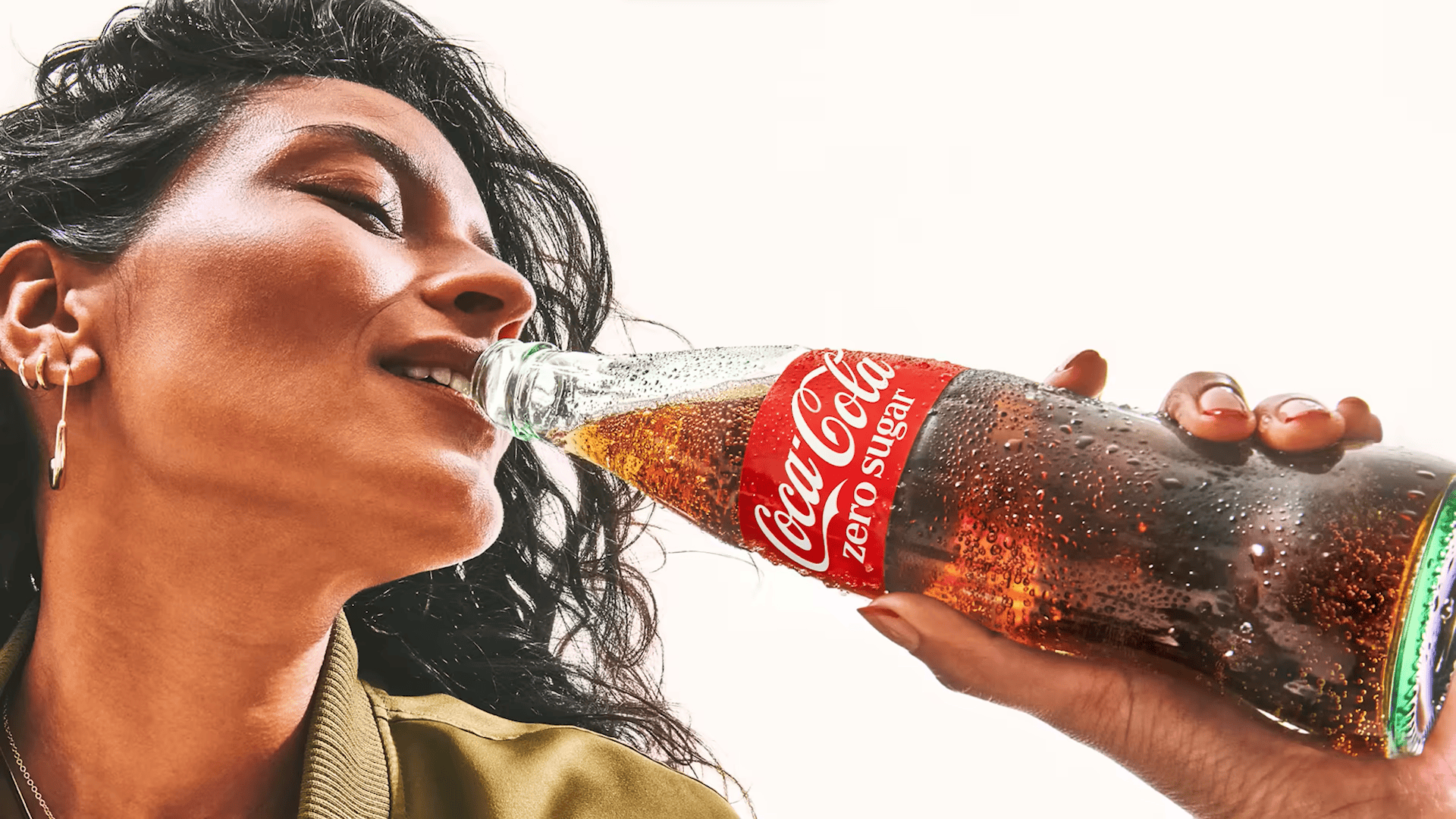 Coca-Cola Zero Sugar and Classic Coke now feature a unified look with bold typography to make telling them apart even easier. ©Image Credit: Coca-Cola