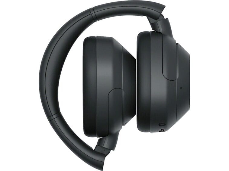 Sony's ULT WEAR headphones just dropped from $248 to $148 1 Sony ULT WEAR Noise-Canceling Headphones ©Image Credit: Sony