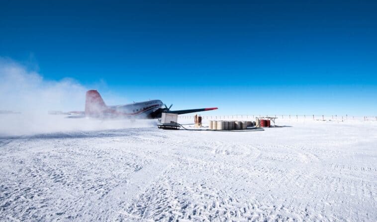Earth hits lowest recorded temperature in over a decade 1 A Twin Otter takes off from Concordia Station on the East Antarctic Plateau, one of the most remote and extreme environments on Earth | ©Image Credit: ESA/IPEV/PNRA – B. Healey
