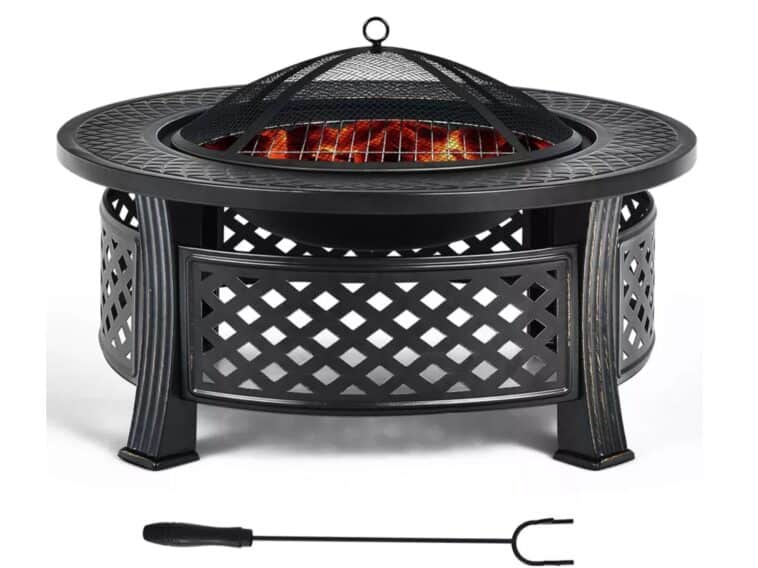 Costway 32-Inch Round Fire Pit ©Image Credit: Costway