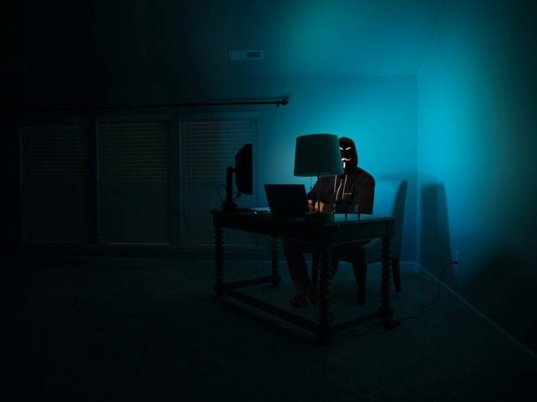 Experts warn that malware could potentially bypass Google Chrome-based passkeys on infected devices | ©Image Credit: Unsplash / Clint Patterson