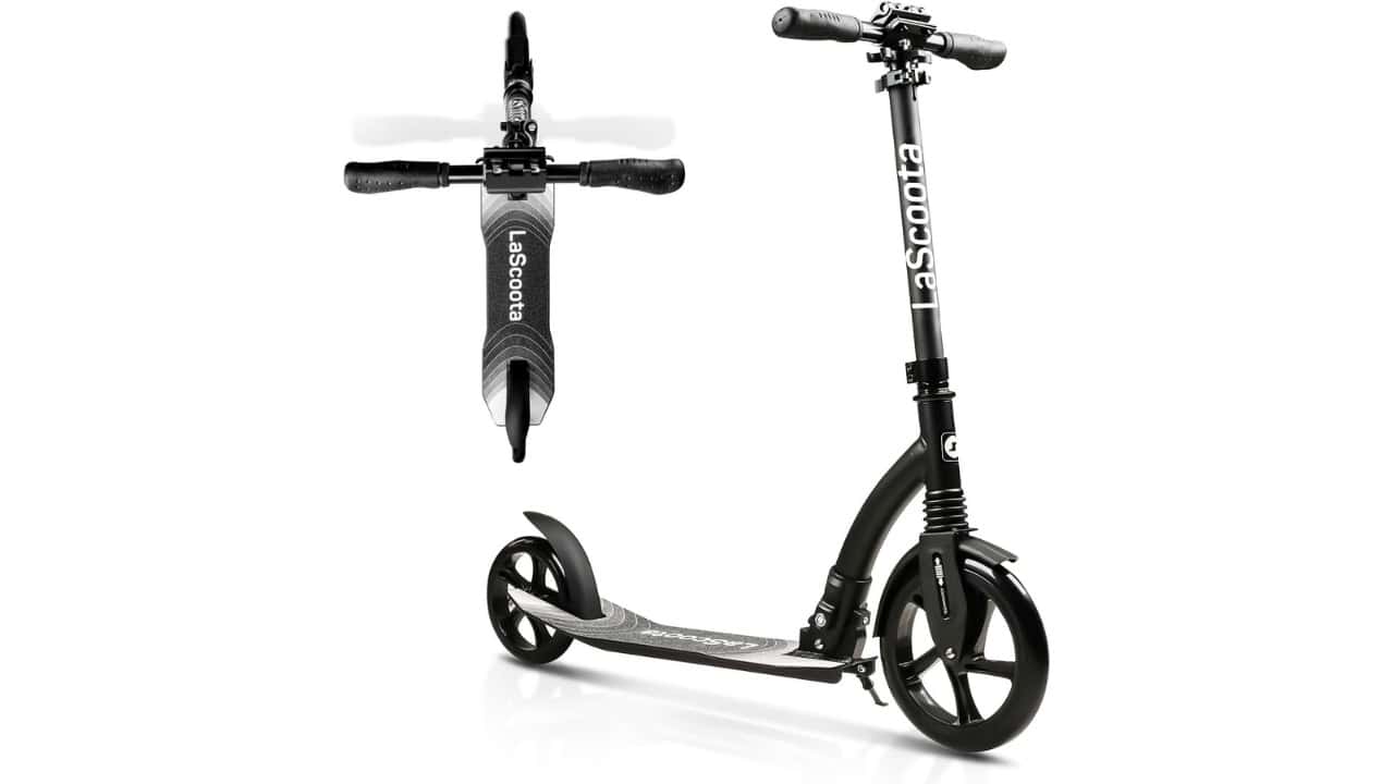 LaScoota Foldable Adult Scooter ©Image Credit: LaScoota