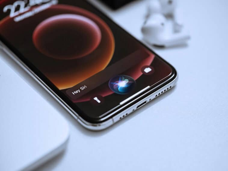 Apple says heavy users of its upcoming AI-powered Siri may eventually have to pay for additional usage through an iCloud+ subscription | ©Image Credit: Unsplash / omid armin