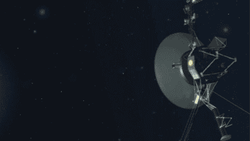 NASA engineers have found a way to extend Voyager 2’s mission by saving enough power to keep its three remaining science instruments operating | ©Image Credit: NASA