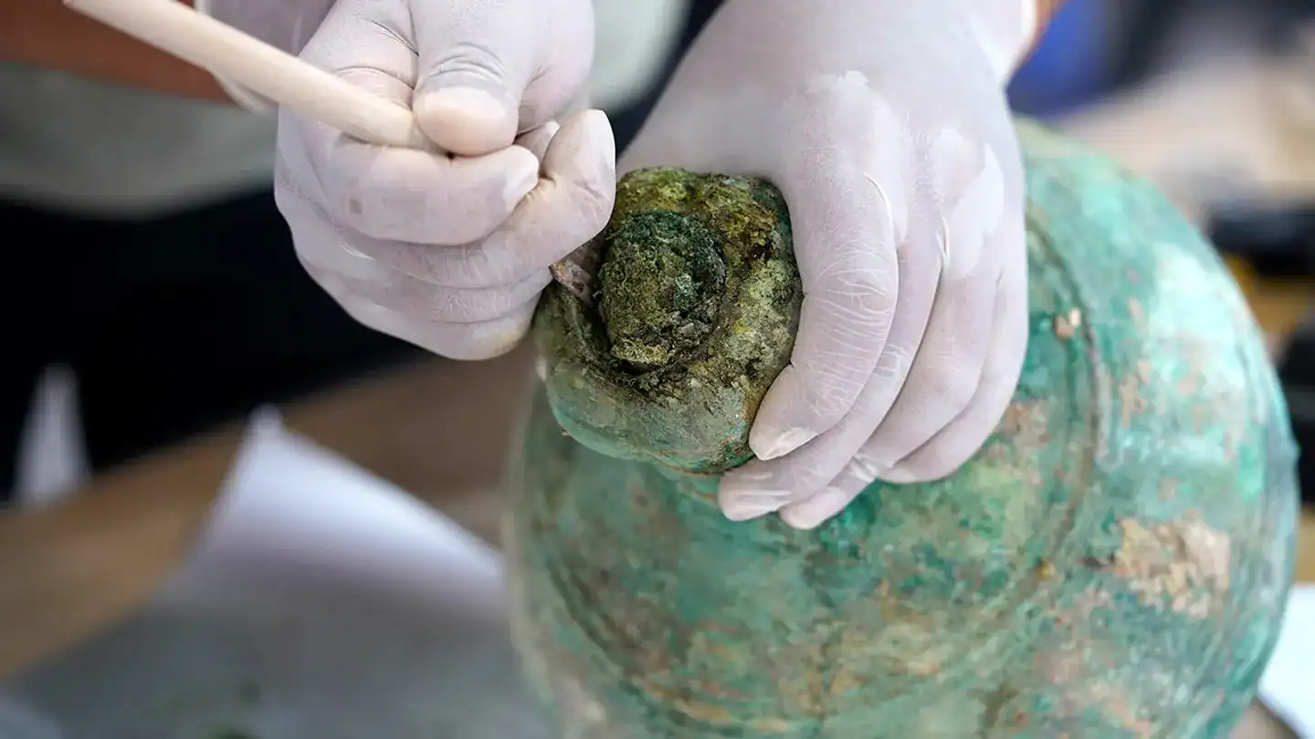 Archaeologists in China discover nearly four liters of liquid millet "beer" preserved in a 2,200-year-old bronze vessel. ©Image Credit: Journal of Archaeological Science / Ruru Chen