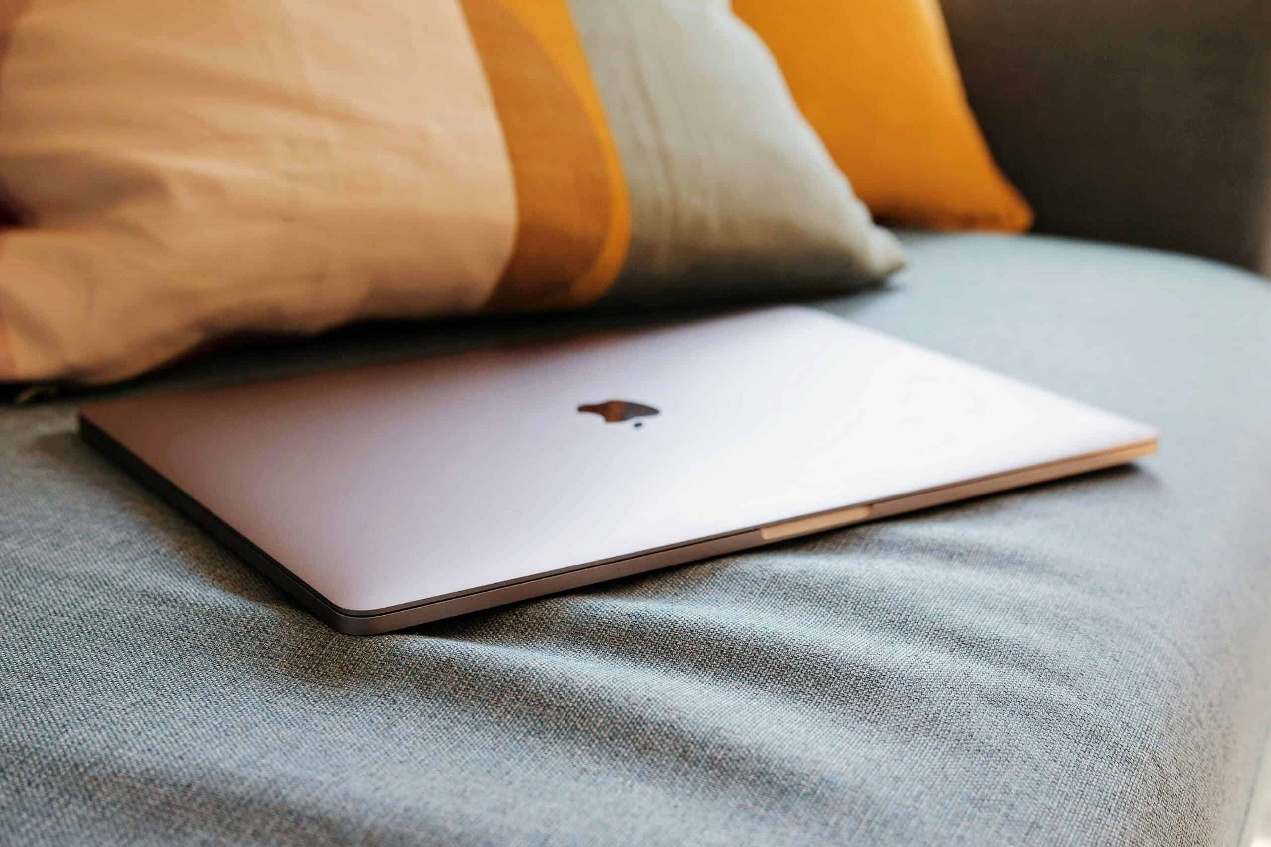 A dangerous macOS Screen Sharing flaw could let attackers take control of vulnerable Macs without valid credentials | ©Image Credit: Unsplash / Elise Bouet