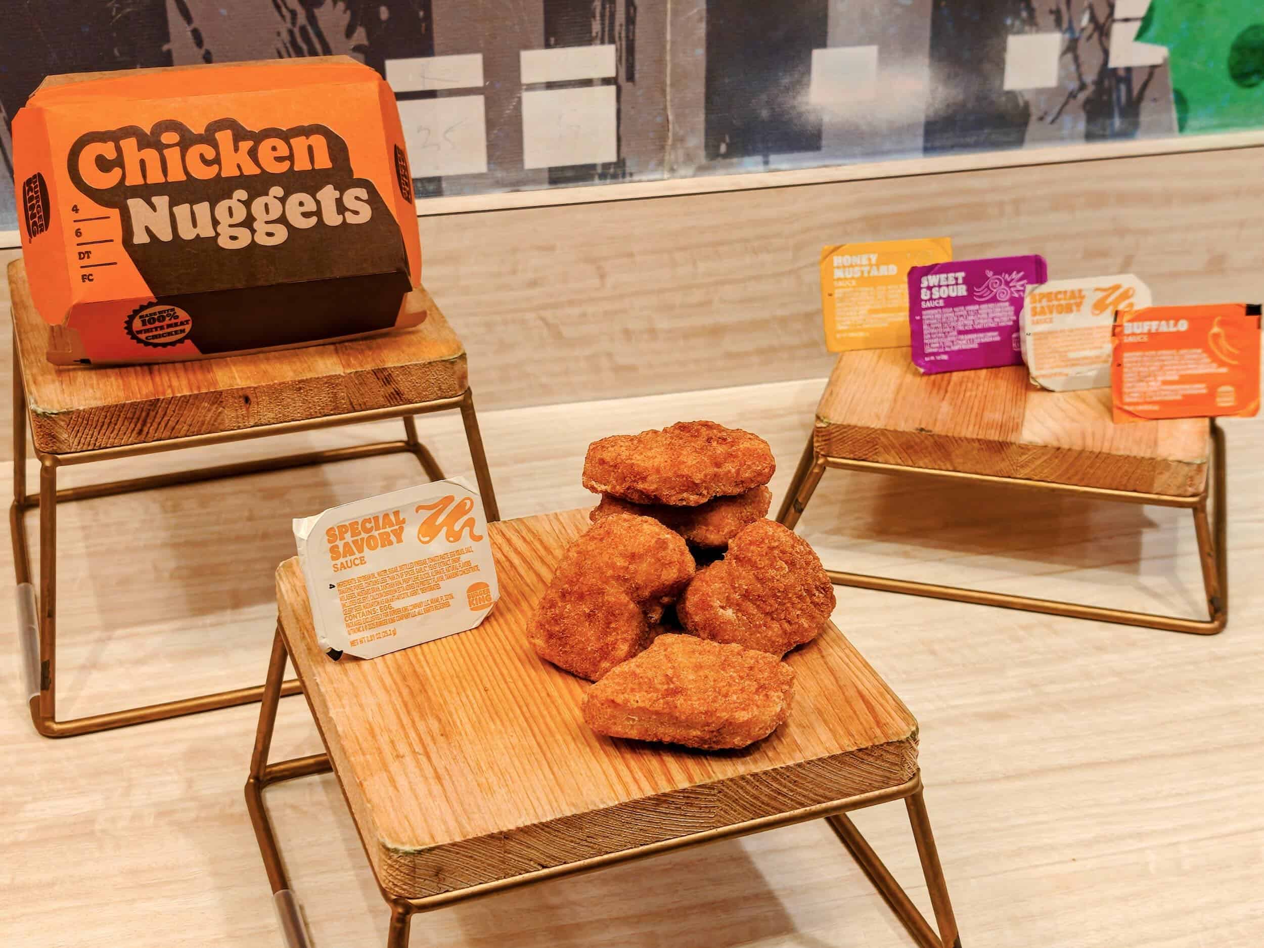 We tried Burger King's new nuggets, and they top Chick-fil-A 3 Fresh out of the updated box, Burger King’s newly formulated nuggets prove to be an immediate hit in both texture and flavor.