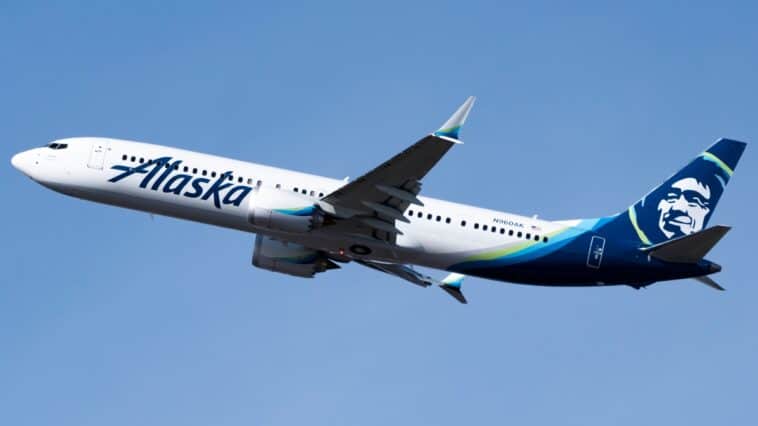 Boeing quietly paid $3.1M fine over safety violations 1 An Alaska Airlines 737 MAX 9 in flight. The model was at the center of the regulatory failures that led to the FAA's penalty against Boeing | ©Image Credit: Wikimedia Commons / KirkXWB