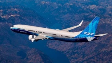 Boeing’s 737 MAX 10 faces fresh delays as the FAA halts approval over a landing software fault. | ©Image Credit: Boeing