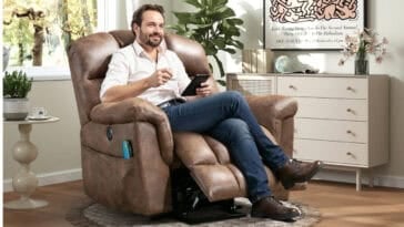 Latitude Run Heat and Massage Recliner Chair ©Image Credit: Latitude Run