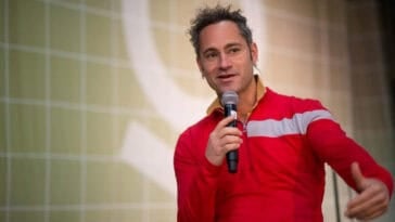 alantir CEO Alex Karp says an unnamed U.S. general asked for an “alien anti-gravity machine,” raising questions about secret tech. | ©Image Credit: Palantir Technologies / Facebook