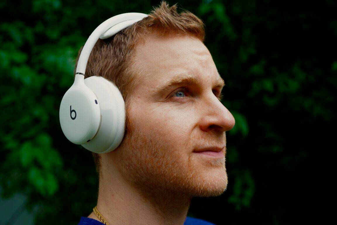 The Beats 360 features a slimmer headband and a redesigned, modern silhouette. ©Image Credit: GEEKSPIN