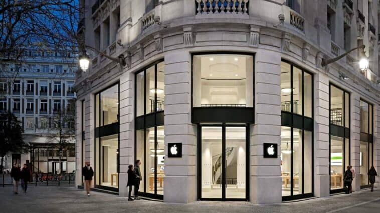 Looters open stolen iPhones to find a chilling message 1 The Apple Store in Lille, France, that was looted during recent riots. | ©Image Credit: Apple