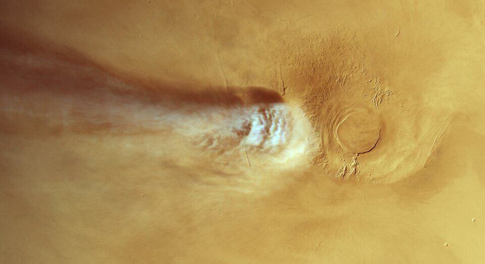 Scientists discover a rare atmospheric phenomenon behind Mars' most striking cloud. ©Image Credit: ESA