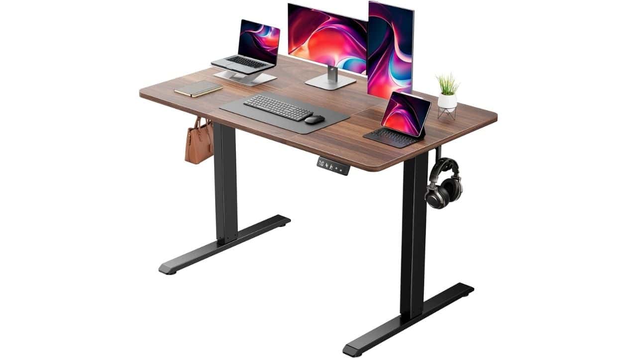 Next Beauty Electric Standing Desk ©Image Credit: Next Beauty