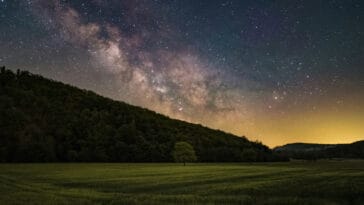 Light pollution is creating a bright haze over cities, making faint stars increasingly difficult to see | ©Image Credit: Unsplash / Evgeni Tcherkasski