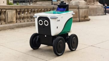 A delivery robot from Serve Robotics navigates a city sidewalk amid claims its sensors scan faces and hands without public consent. | ©Image Credit: Serve Robotics