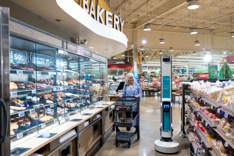 Kroger is rolling out hundreds of Tally robots as it expands its use of AI and automation in stores | ©Image Credit: Simbe Robotics