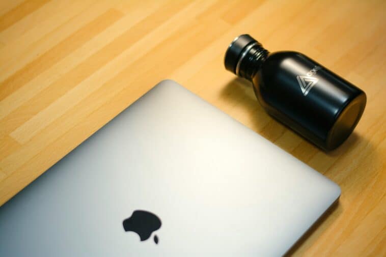 AI 'e-noses' and wearable receivers can now send real aromas across the web in 0.6 seconds. ©Image Credit: Unsplash / Agefis