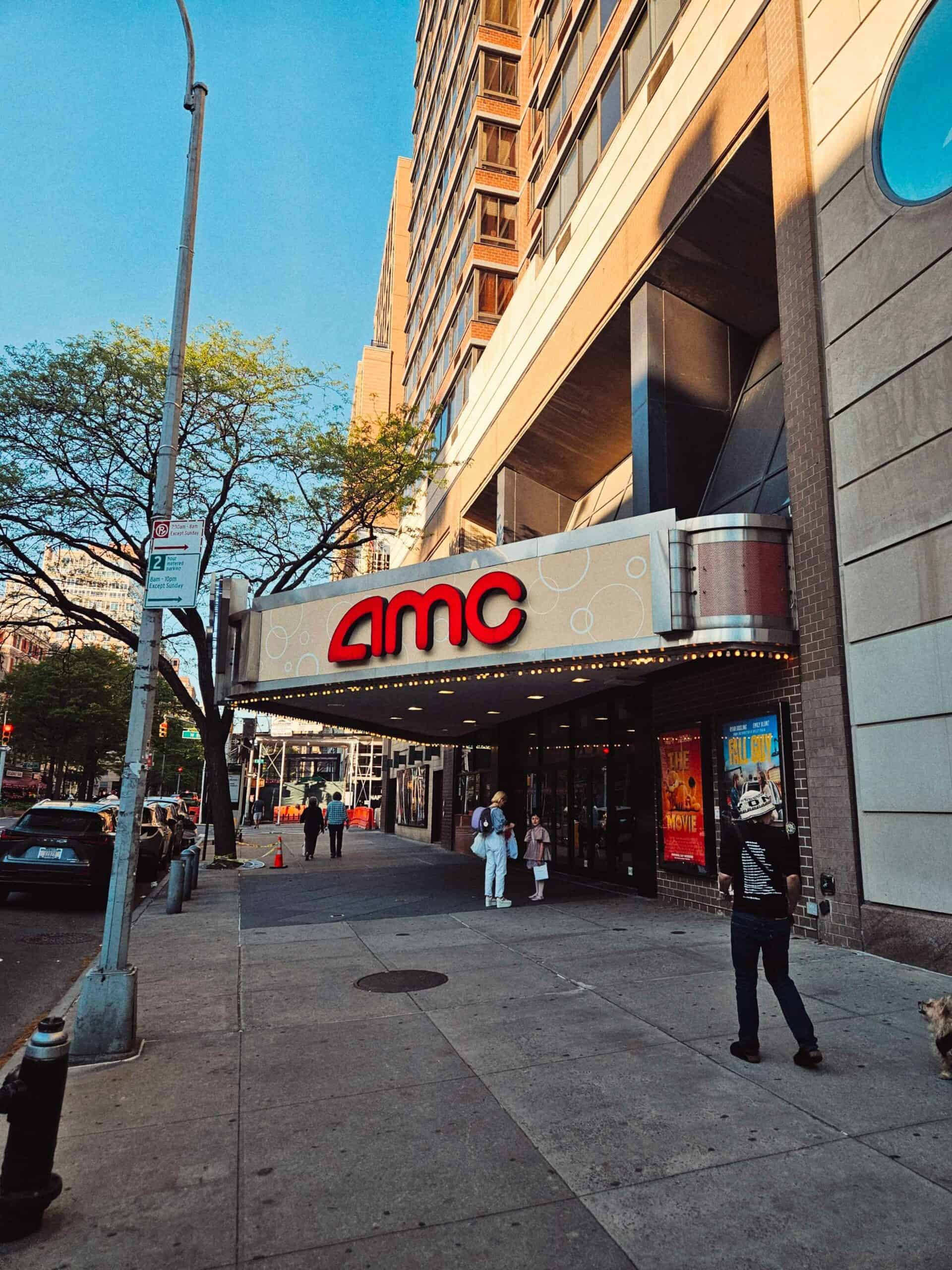 AMC Stubs rewards members can score $8 movie tickets and half-price small concession combos every Tuesday and Wednesday through the rest of the year. ©Image Credit: Unsplash / Sebastian Enrique